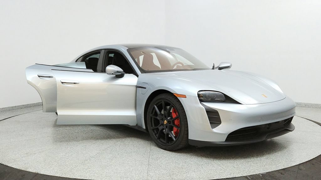 Used 2024 Porsche Taycan GTS AWD/4WD image 12