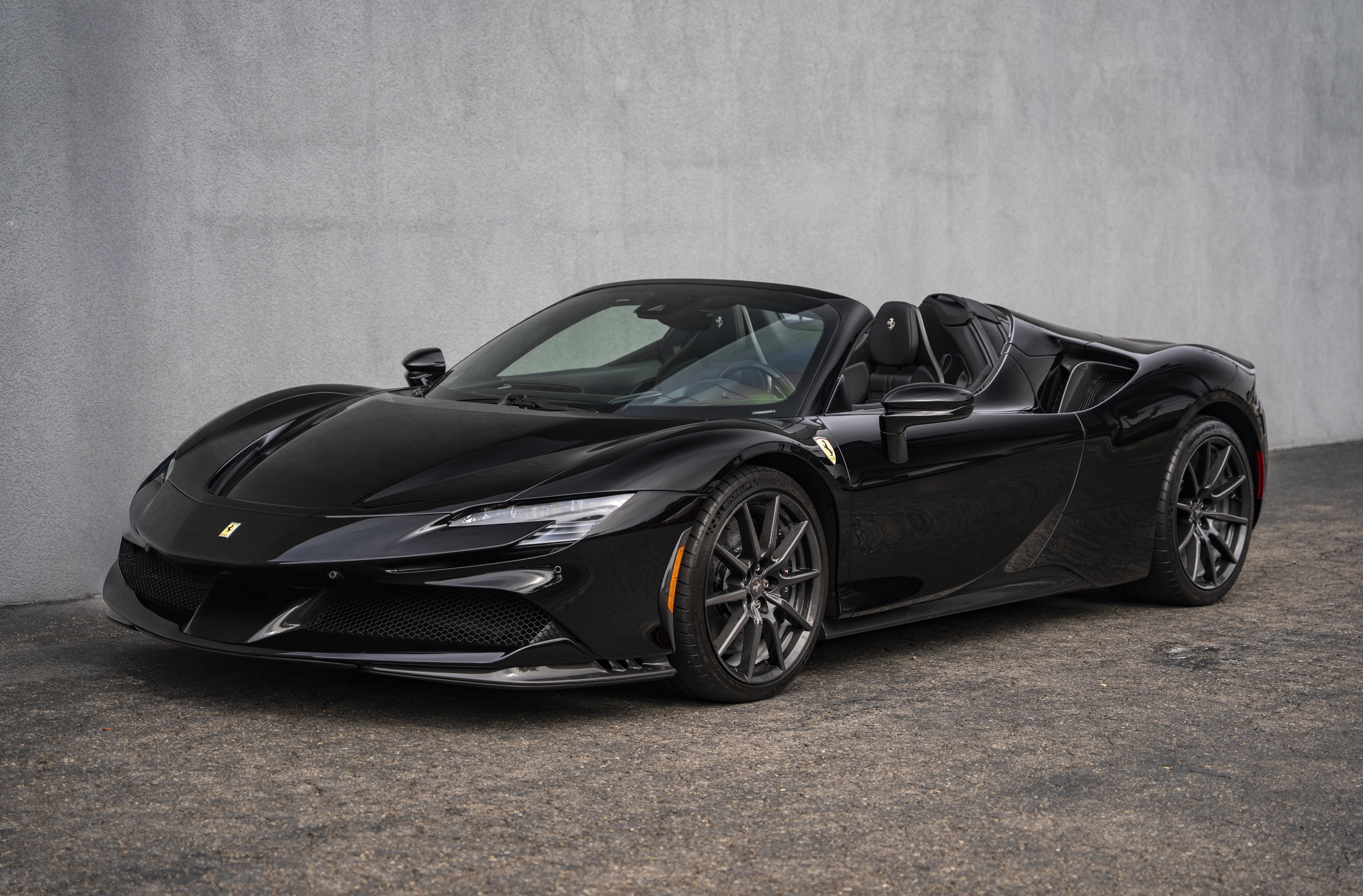 Used 2024 Ferrari SF90 Spider AWD/4WD image 1