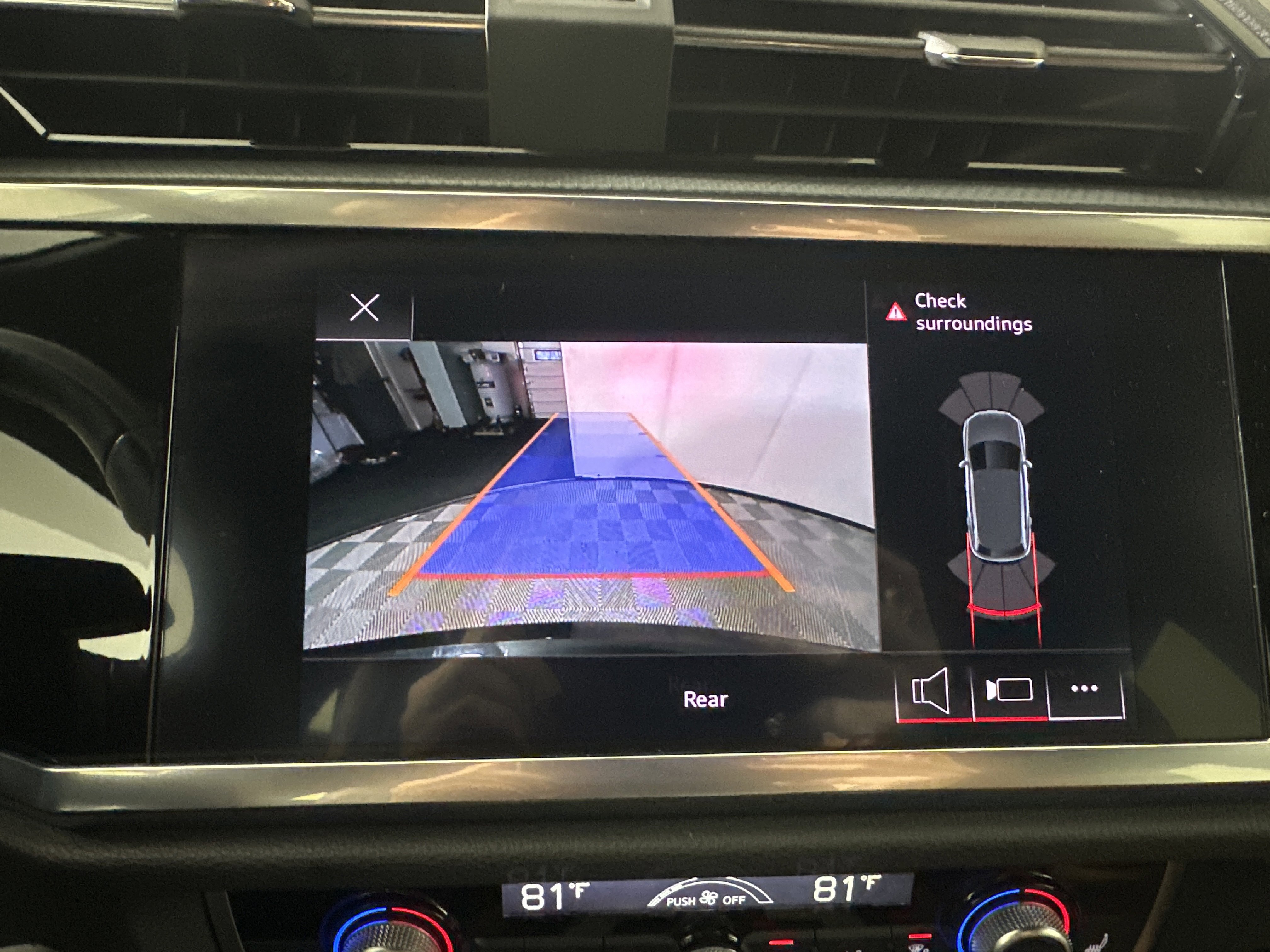 Used 2022 Audi Q3 2.0T Premium image 17