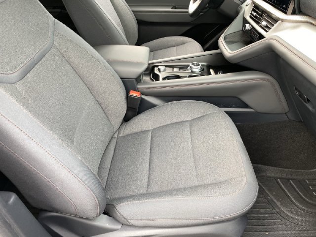 Certified 2025 Ford Explorer Active AWD/4WD image 13