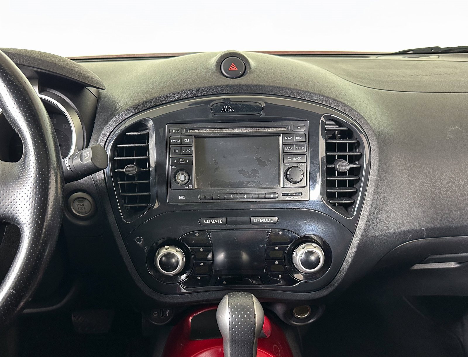 Used 2012 Nissan Juke SV image 12