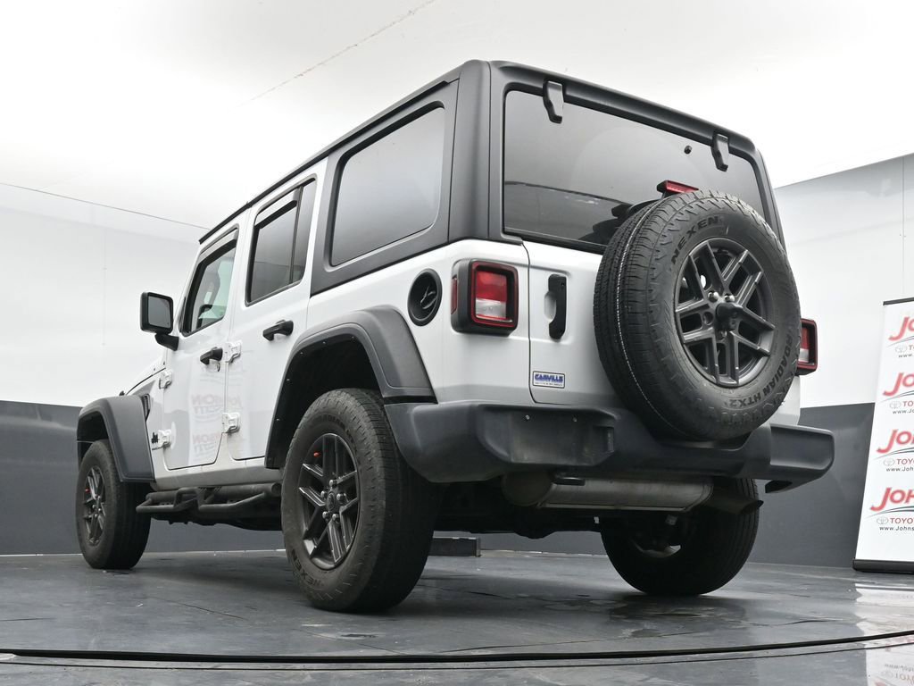 Used 2024 Jeep Wrangler Sport S image 21