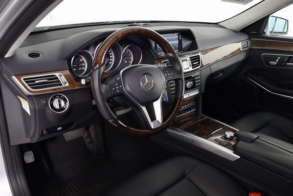 Used 2014 Mercedes-Benz E 350 Sedan image 7
