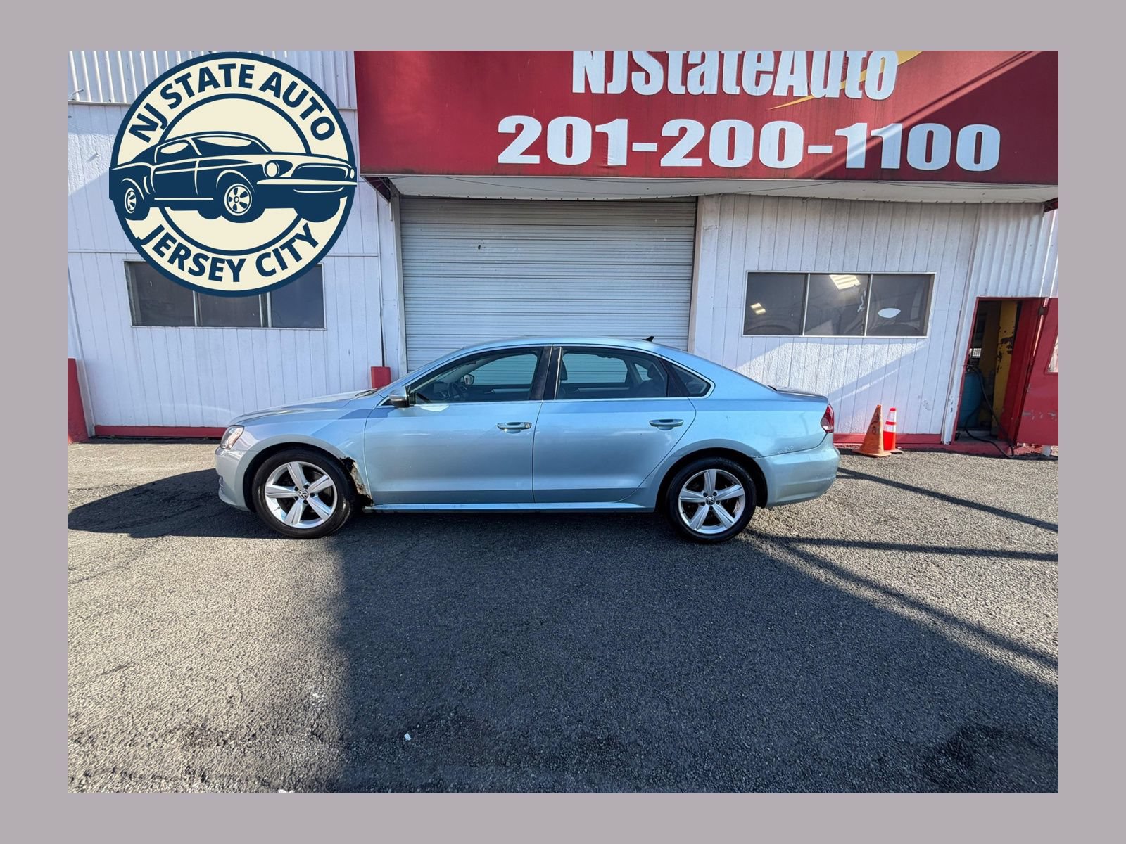 Used 2012 Volkswagen Passat 2.5 SE FWD image 1