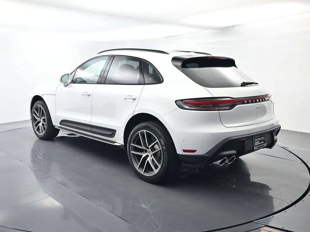 Certified 2025 Porsche Macan Turbo AWD/4WD image 3