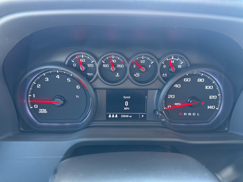 Used 2024 Chevrolet Silverado 2500 Custom w/ Custom Value Package image 2