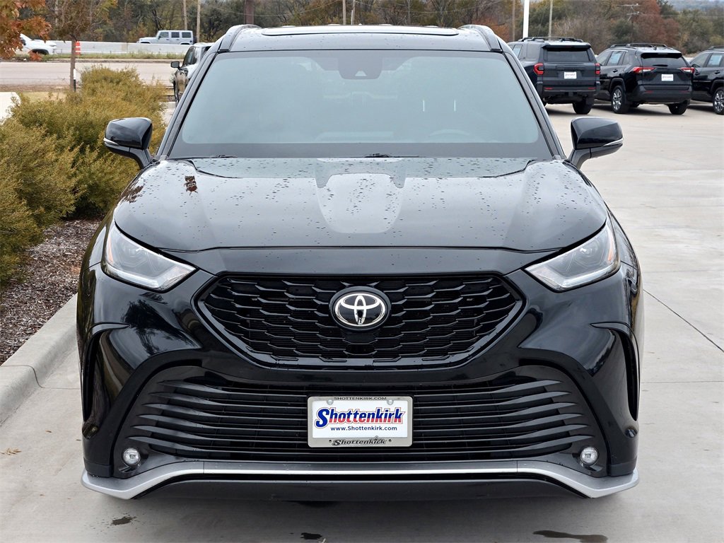 Used 2023 Toyota Highlander XSE image 8
