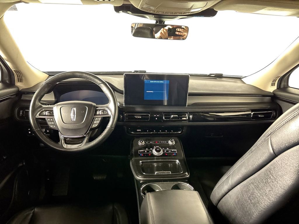 Used 2022 Lincoln Nautilus FWD w/ Premium Package image 12