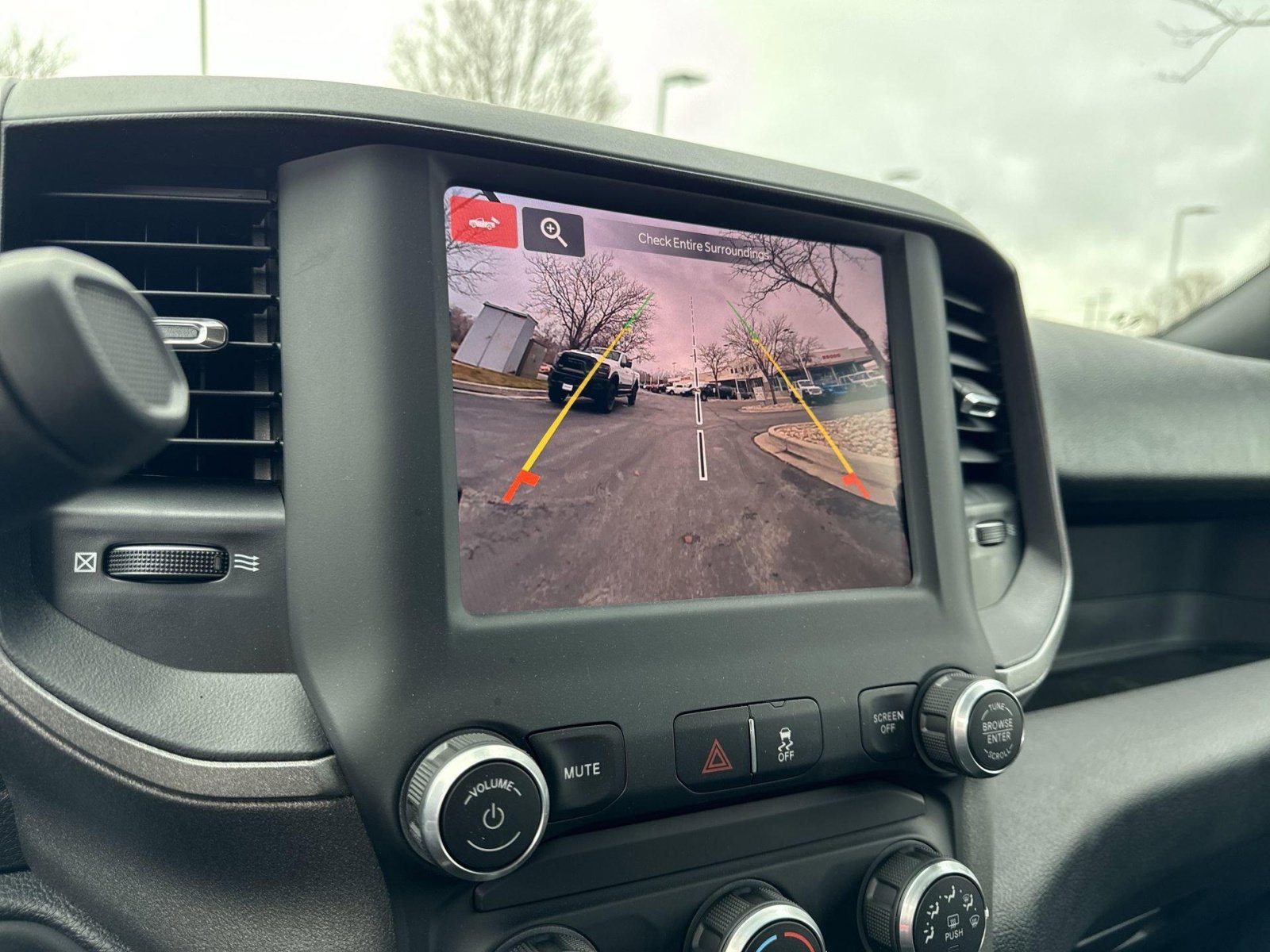 New 2023 RAM 2500 Tradesman image 25