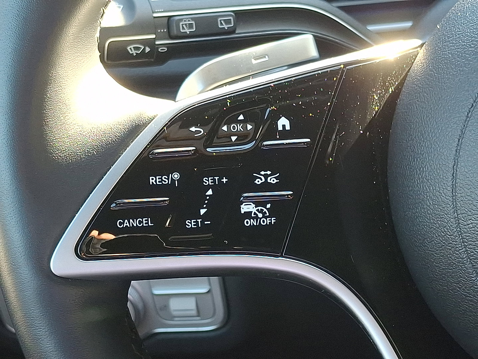 Certified 2025 Mercedes-Benz GLS 450 4MATIC image 23