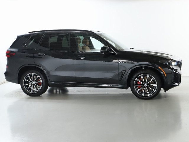 Used 2026 BMW X5 xDrive40i w/ M Sport Package AWD/4WD image 13