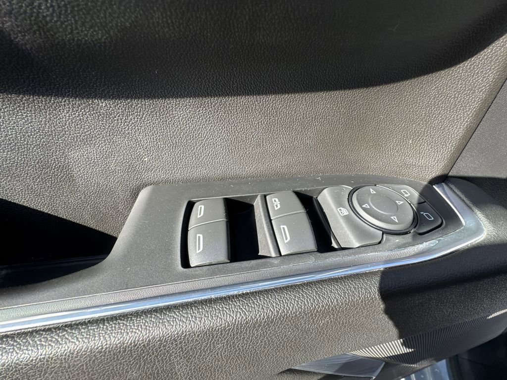 Used 2024 Chevrolet Silverado 1500 LT image 13