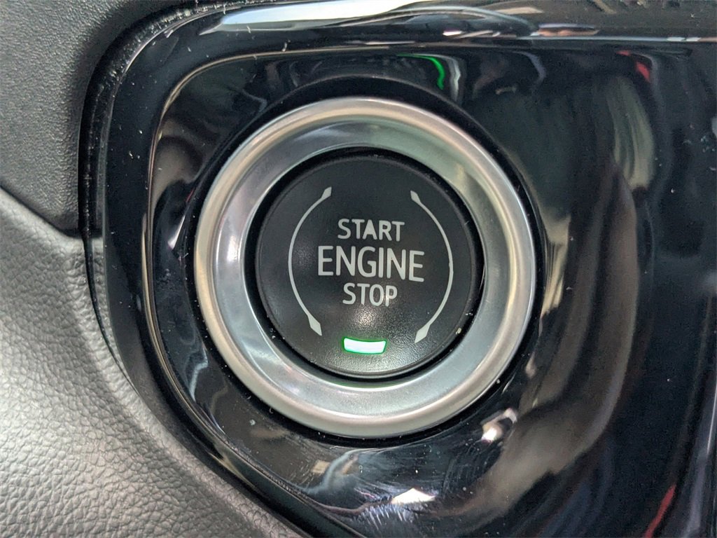 Used 2022 GMC Sierra 1500 SLT w/ SLT Premium Plus Package image 28