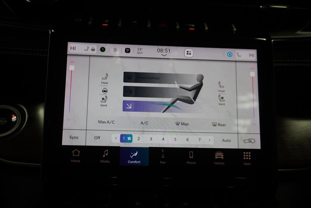 Used 2024 Jeep Grand Cherokee Limited w/ Luxury Tech Group II image 20