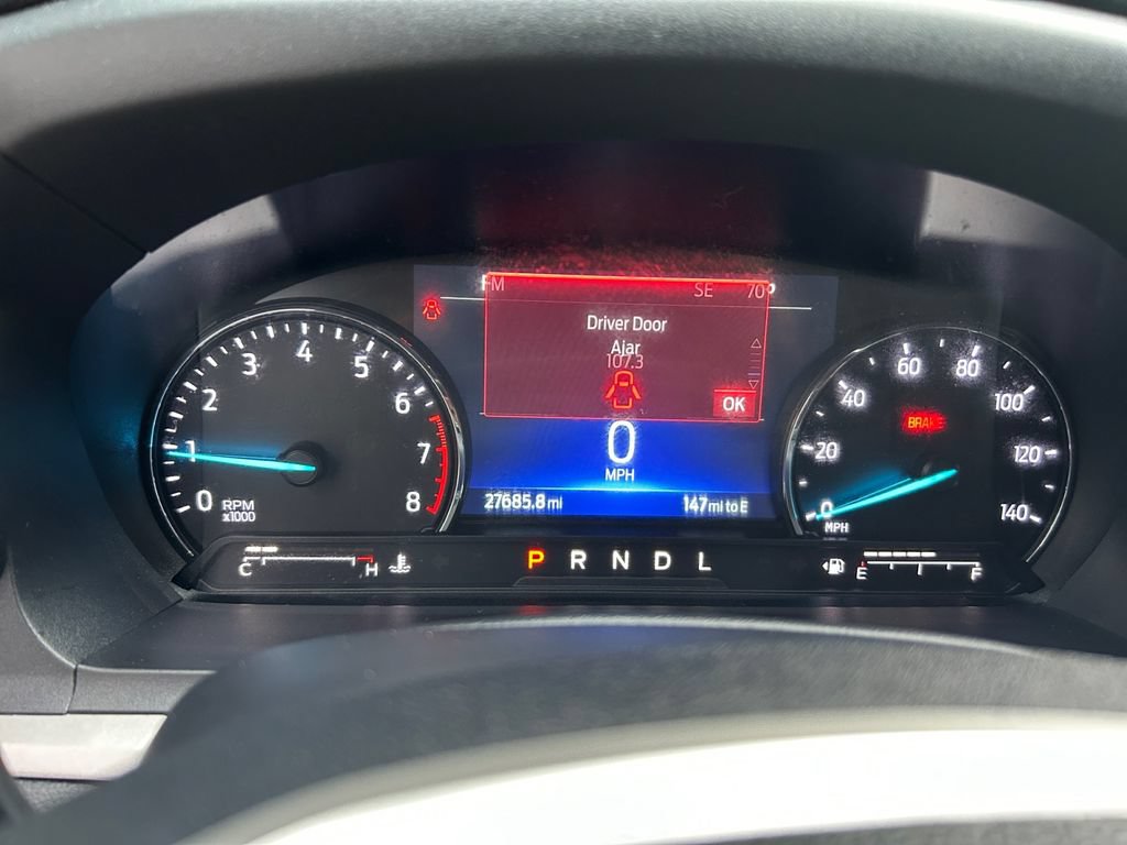 Used 2023 Ford Explorer XLT AWD/4WD image 18