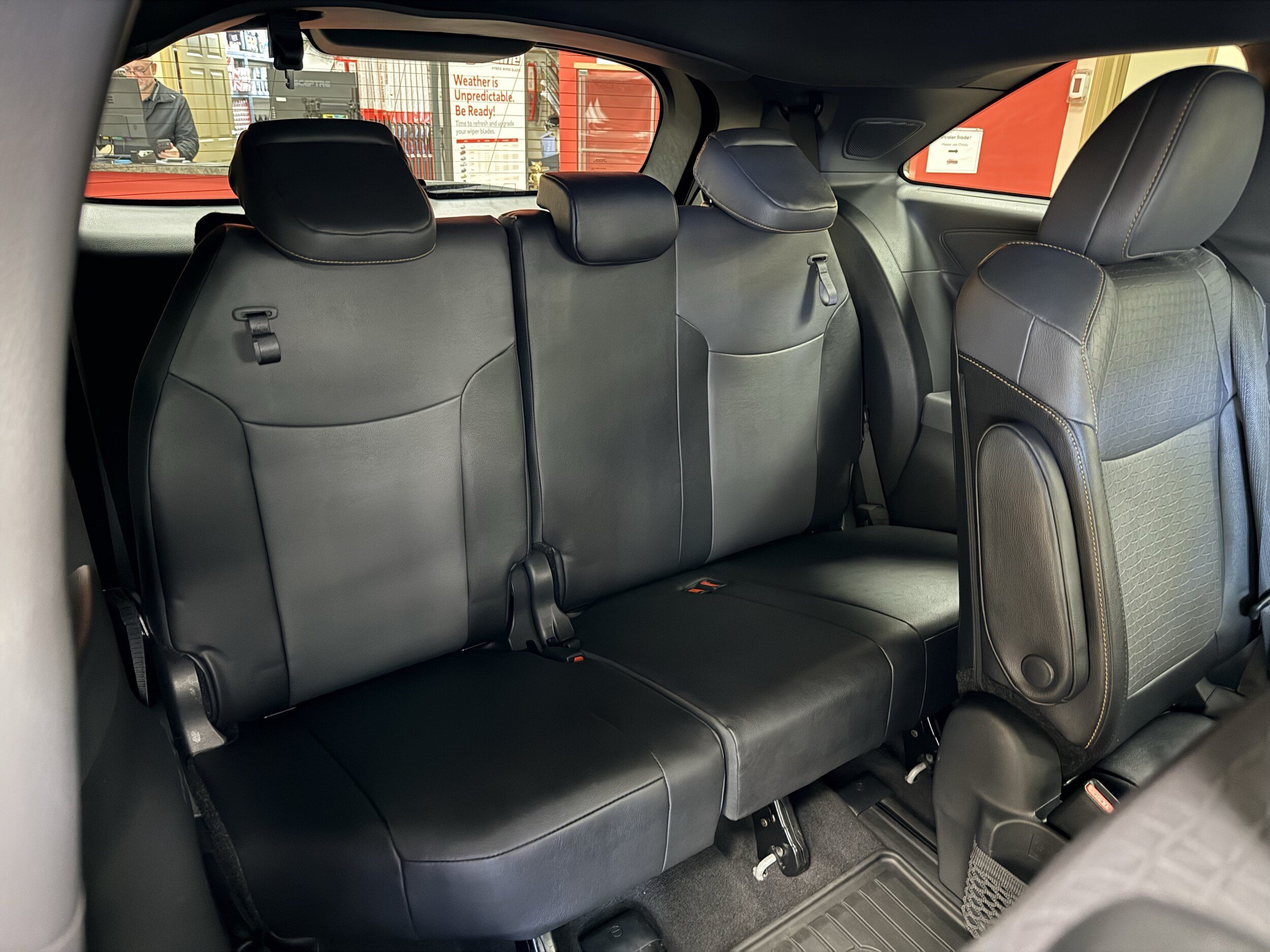 Used 2024 Toyota Sienna XLE Woodland Edition AWD/4WD image 27
