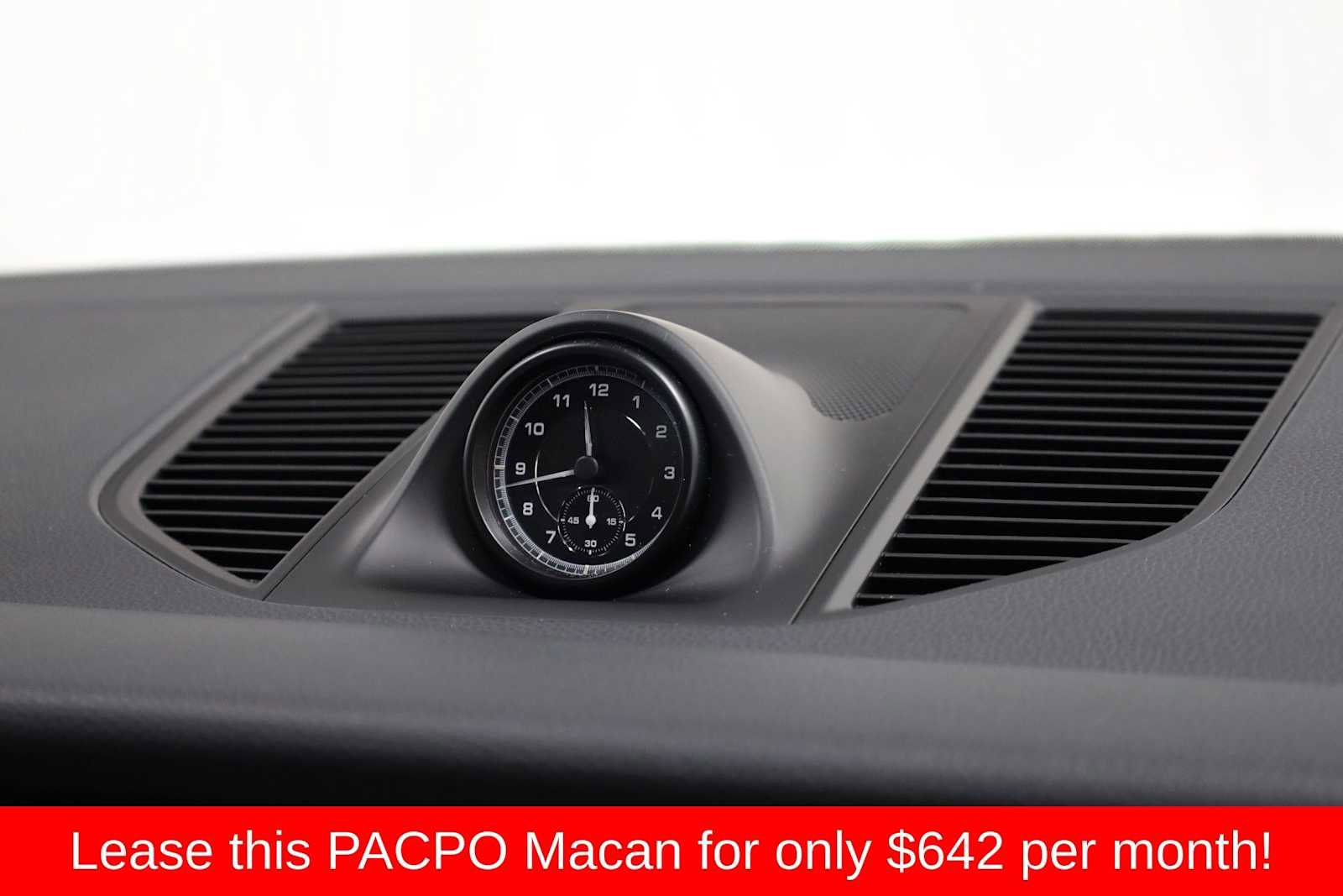 Certified 2024 Porsche Macan image 23