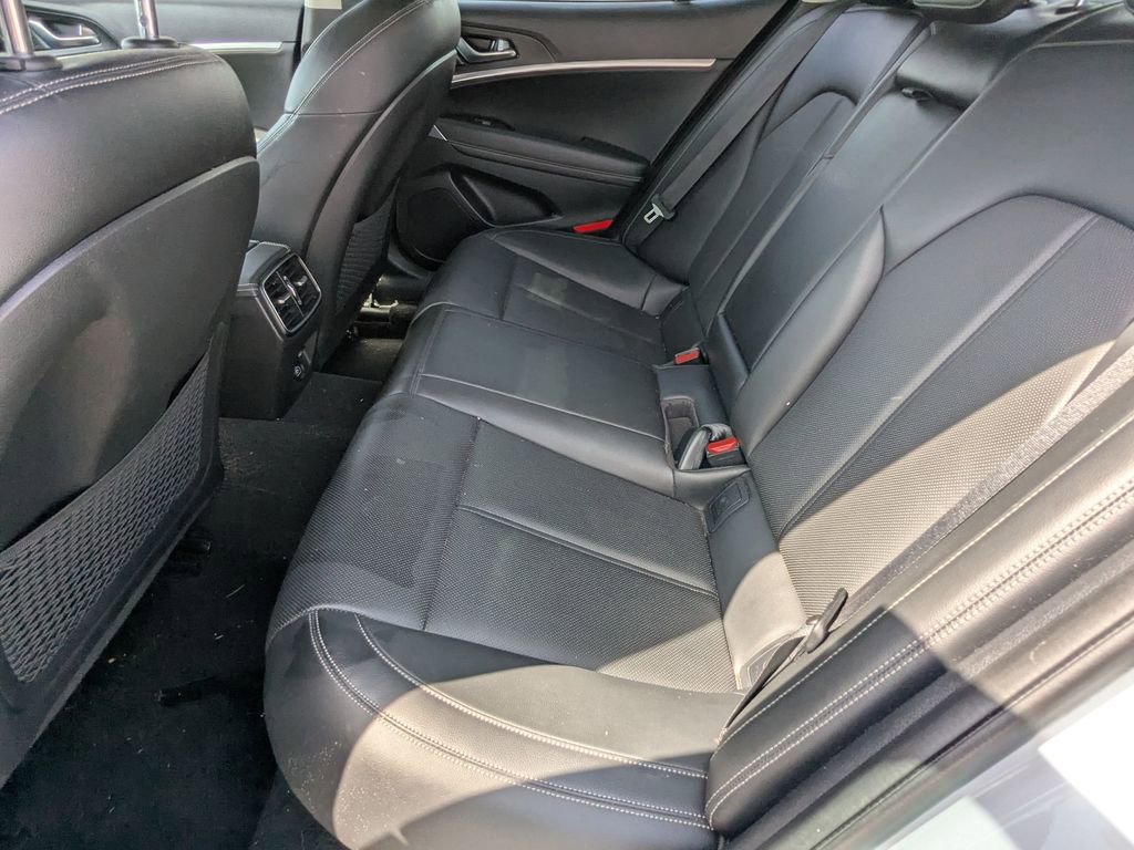 Used 2020 Genesis G70 2.0T image 16