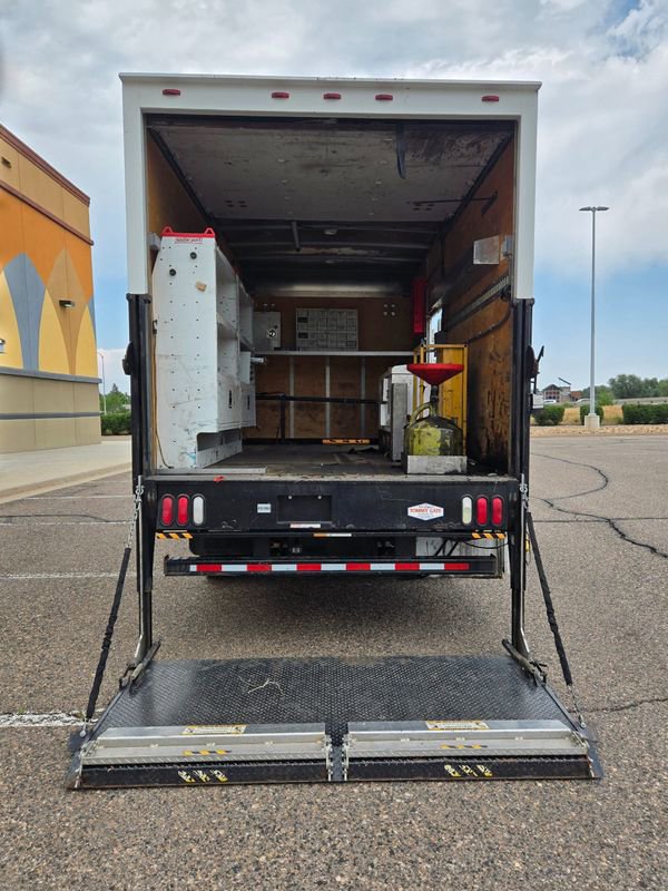 Used 2016 Ford F550 2WD Regular Cab Super Duty image 20