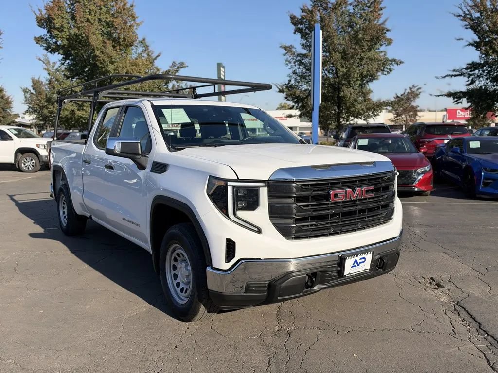 Used 2022 GMC Sierra 1500 Pro w/ 1SA Safety Plus Package AWD/4WD image 3