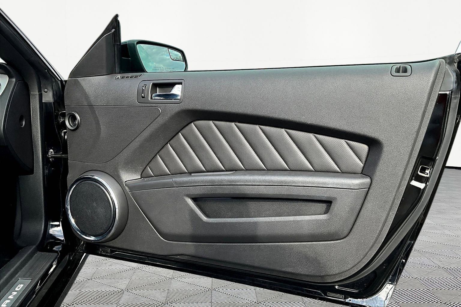 Used 2014 Ford Mustang GT Premium w/ Brembo Brake Package image 26