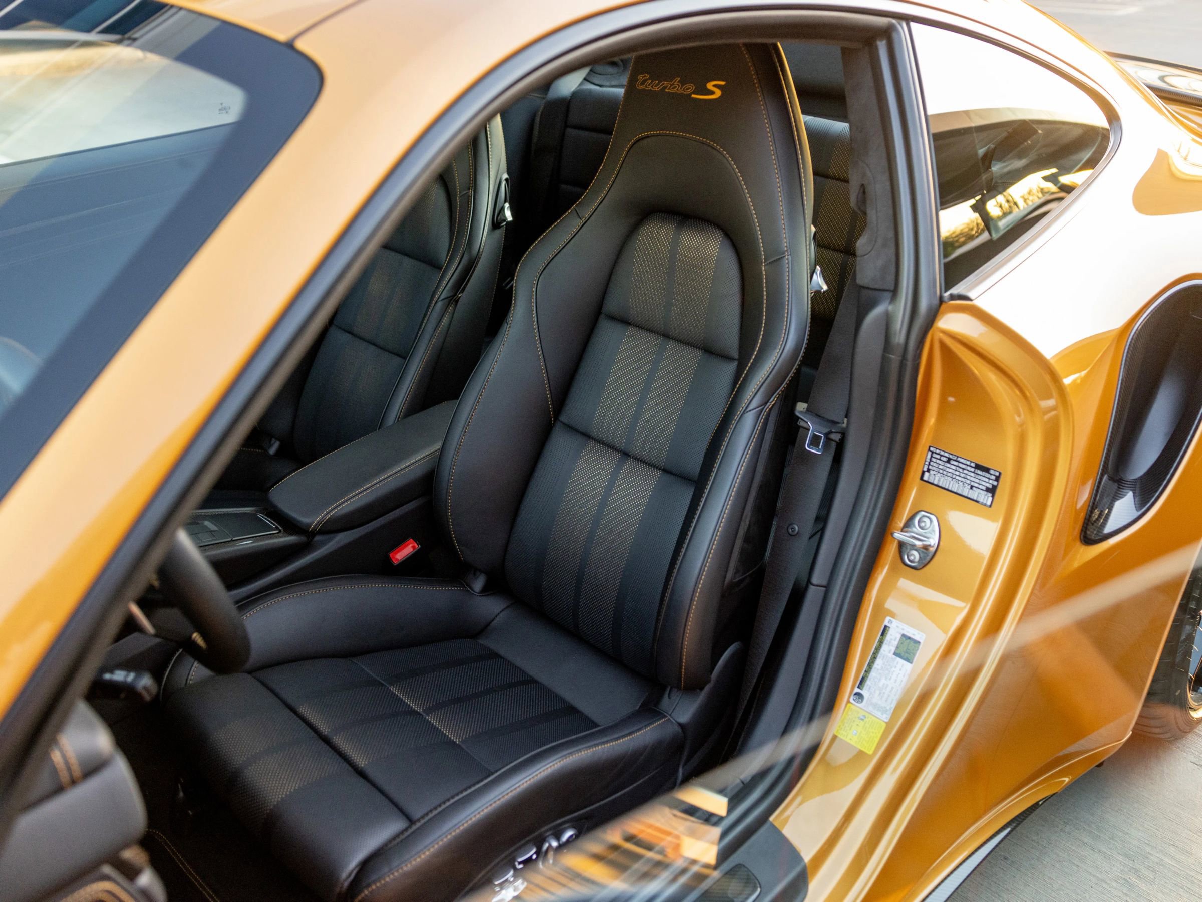 Used 2018 Porsche 911 Turbo S AWD/4WD image 12