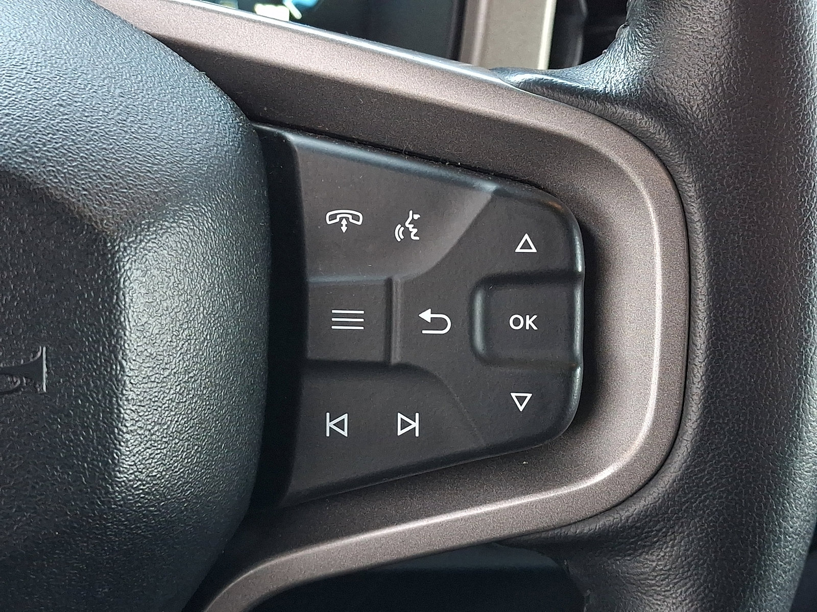 Used 2025 Ford Bronco Outer Banks image 24