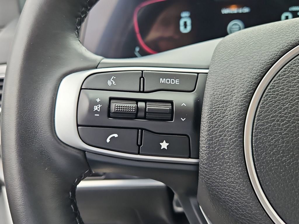 Used 2023 Kia Sportage EX image 25