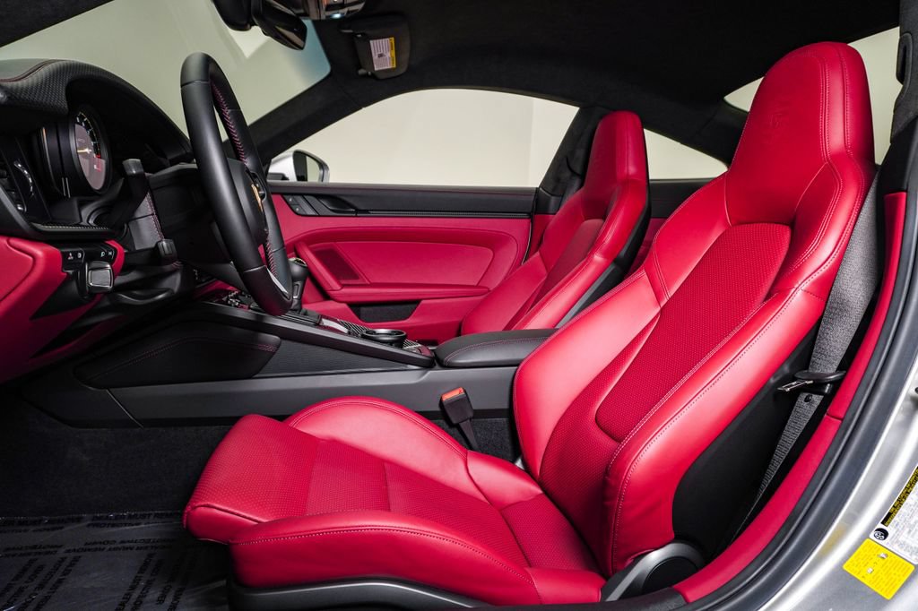 Certified 2024 Porsche 911 GT3 RWD image 5