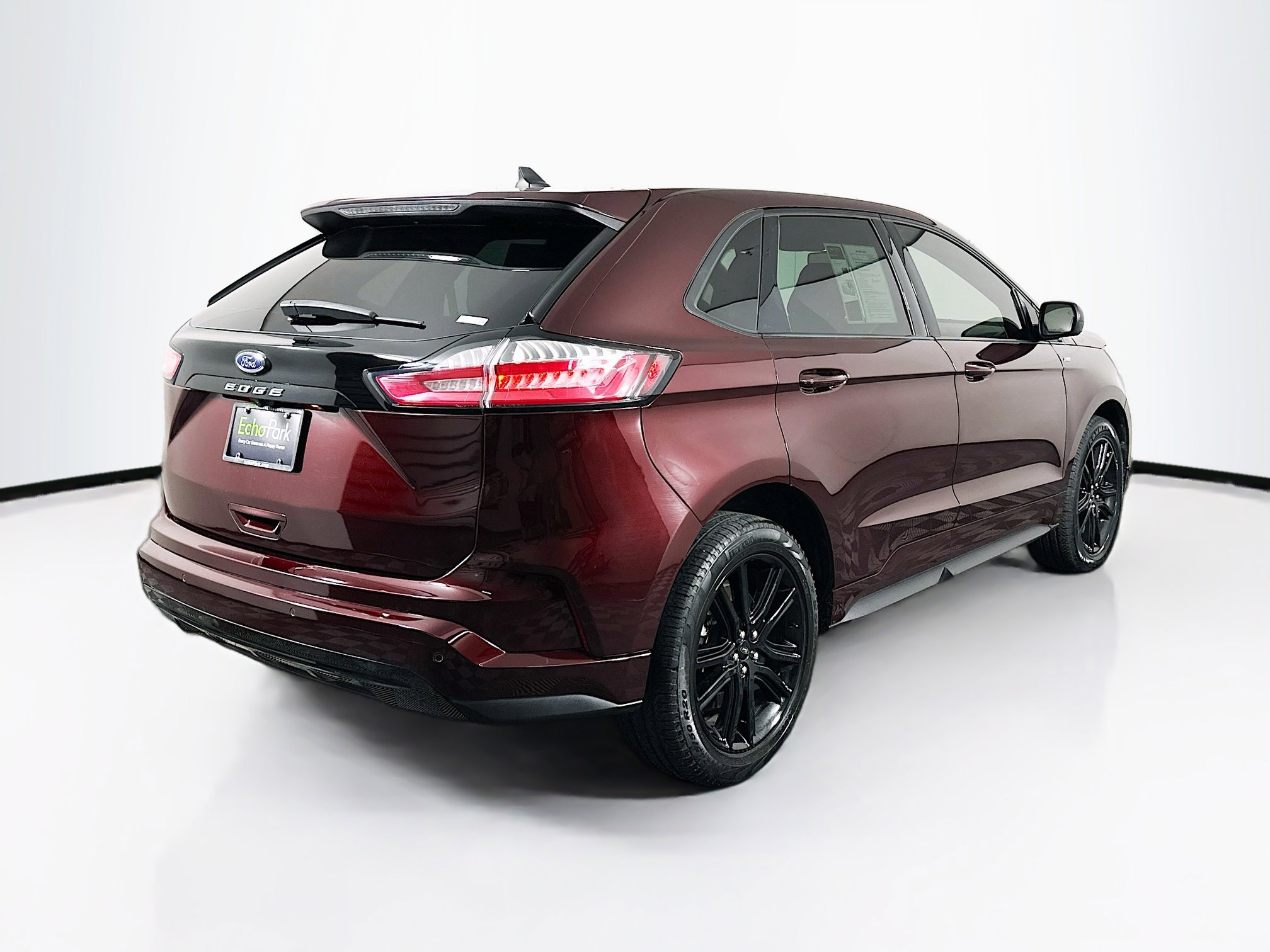 Used 2024 Ford Edge ST-Line image 9