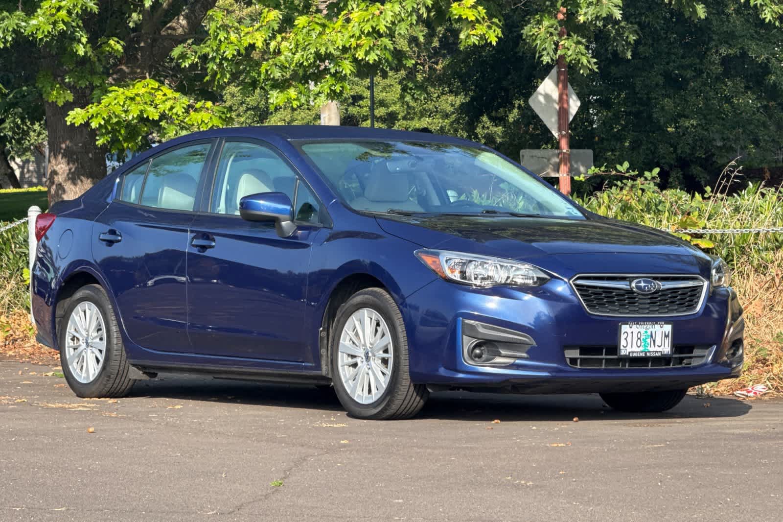 Used 2017 Subaru Impreza 2.0i Premium w/ Popular Package #1 AWD/4WD image 9