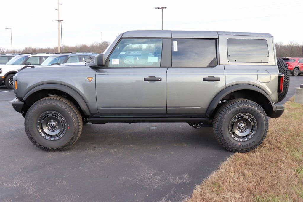 New 2025 Ford Bronco Badlands w/ Sasquatch Package image 4
