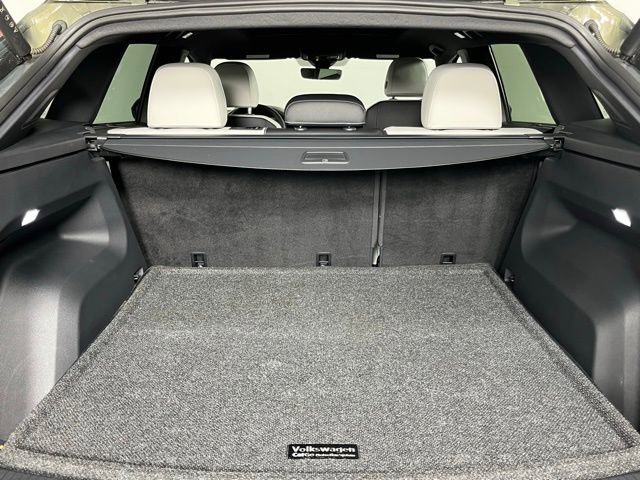 Used 2025 Volkswagen Atlas Cross Sport SEL Premium R-Line image 28