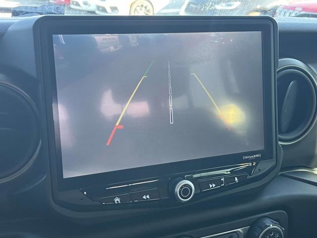 Used 2018 Jeep Wrangler Unlimited Sport image 29