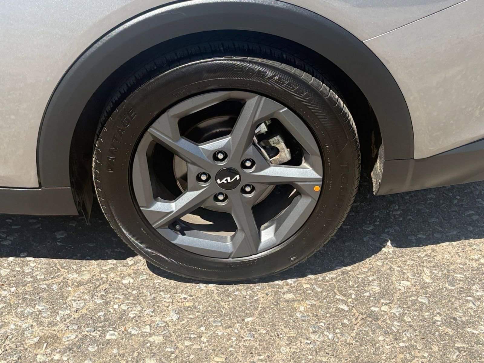 Used 2025 Kia K4 FWD image 28