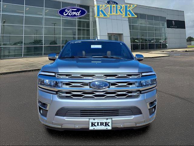 Certified 2024 Ford Expedition Platinum image 4