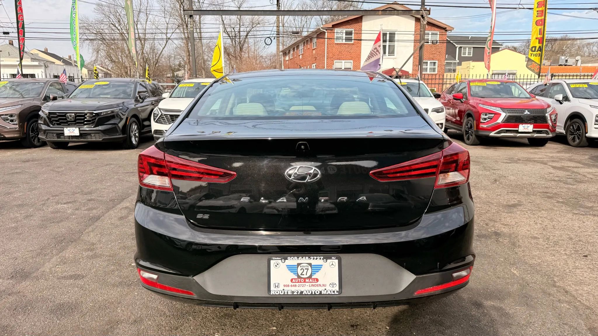 Used 2020 Hyundai Elantra SE image 6