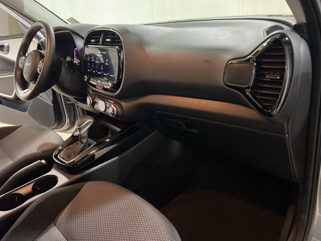 Used 2025 Kia Soul S image 23