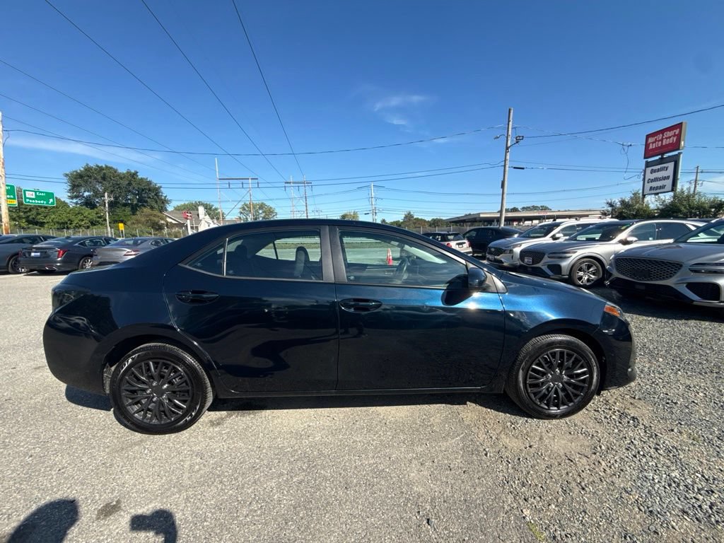 Used 2018 Toyota Corolla LE FWD image 19