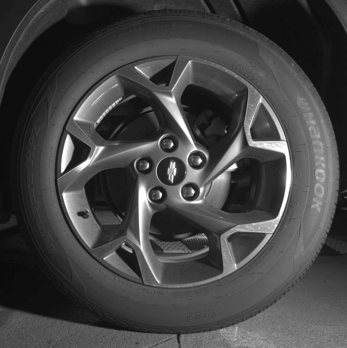 Used 2025 Chevrolet Trax LT FWD image 14