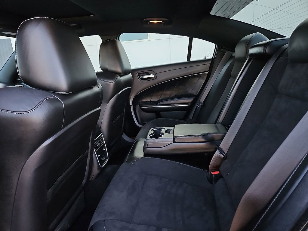 Used 2022 Dodge Charger Scat Pack w/ Dynamics Package image 17