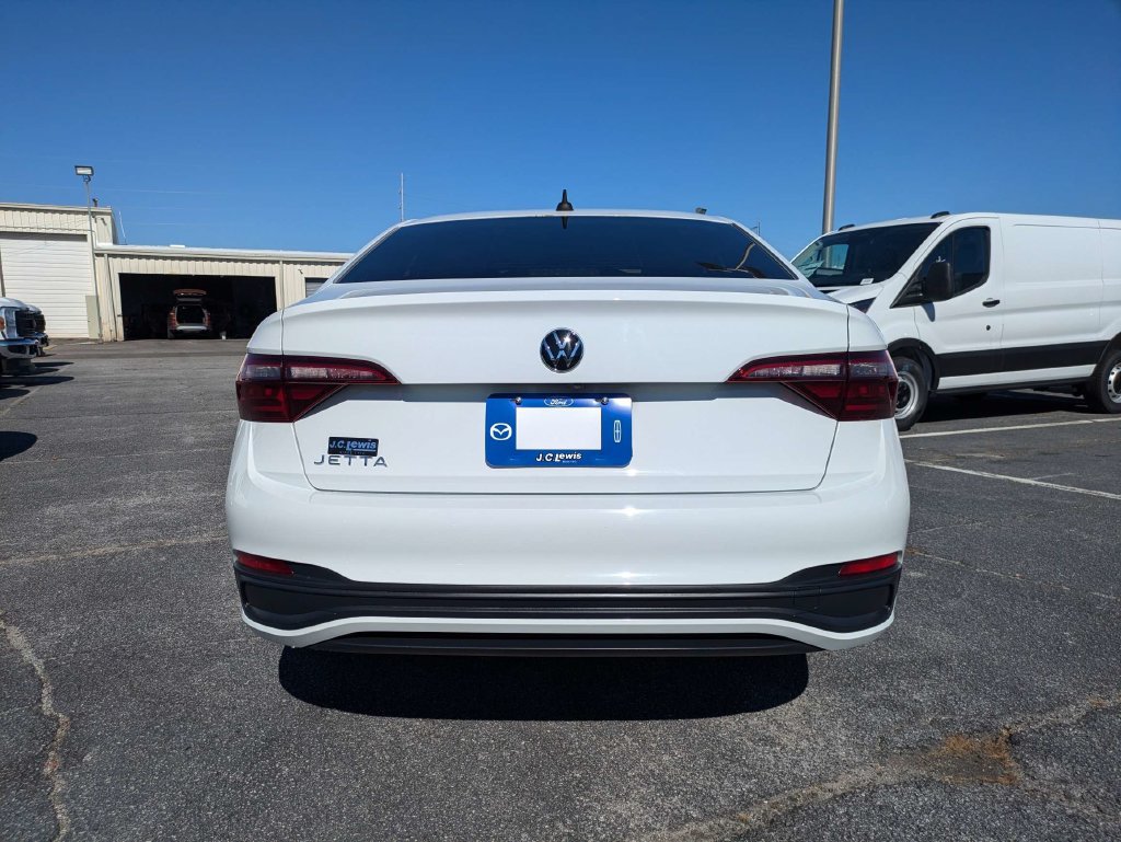 Used 2022 Volkswagen Jetta S FWD image 5