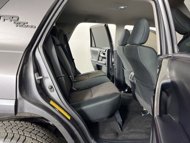 Used 2018 Toyota 4Runner TRD Off-Road AWD/4WD image 42