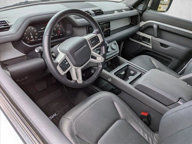 Used 2024 Land Rover Defender 110 S image 10