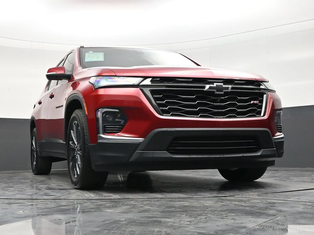Used 2022 Chevrolet Traverse RS FWD image 28