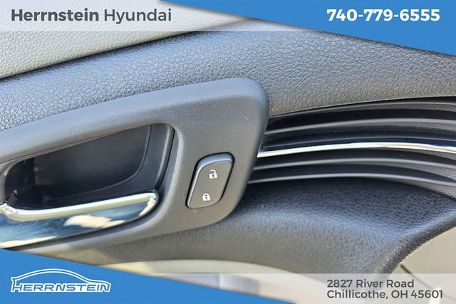 Used 2013 Chevrolet Malibu LS w/ Protection Package FWD image 16
