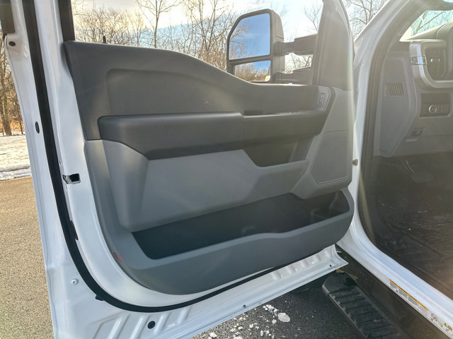 New 2024 Ford F450 XL w/ XL Chrome Package image 24