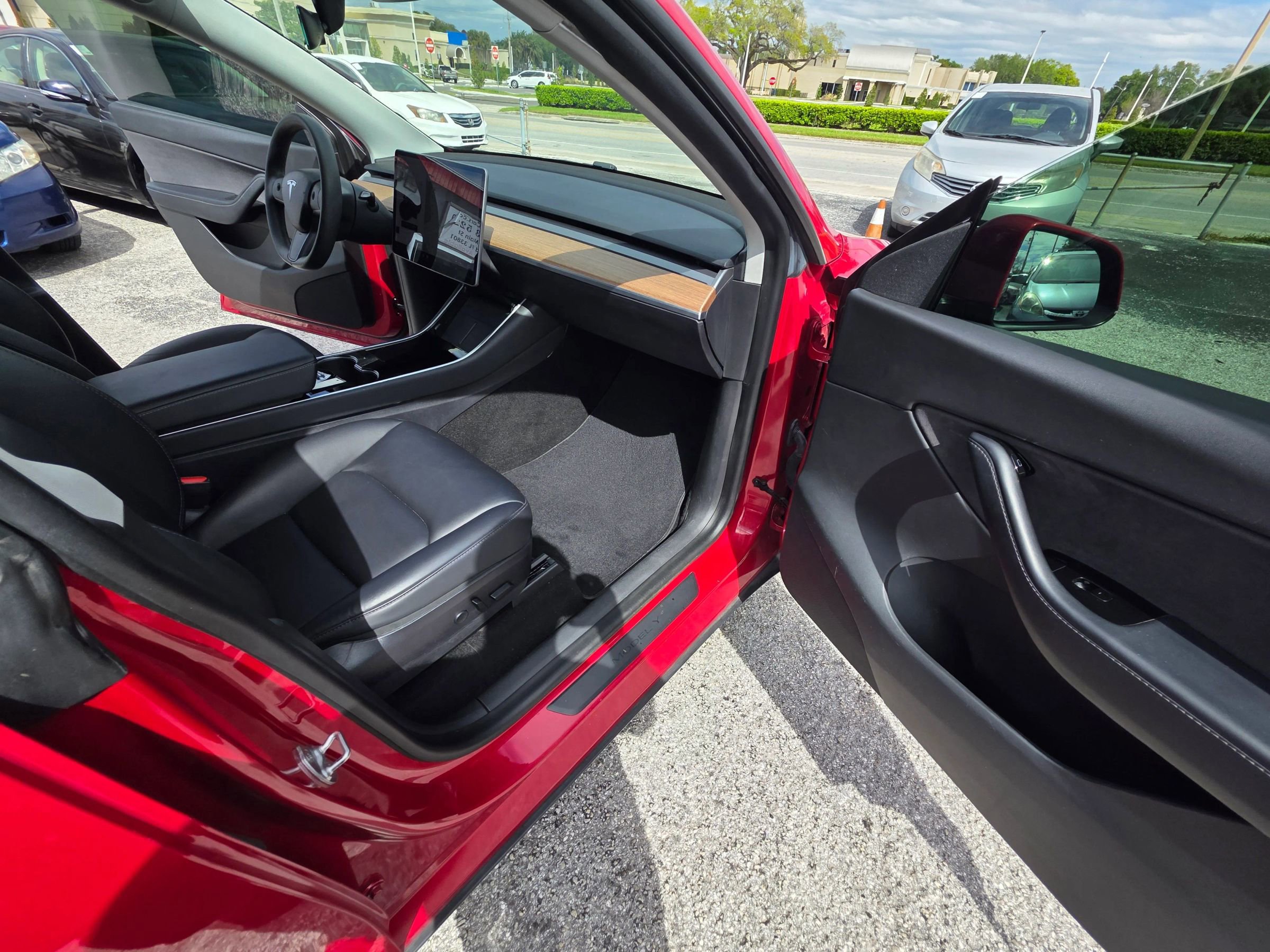 Used 2020 Tesla Model Y Long Range image 20