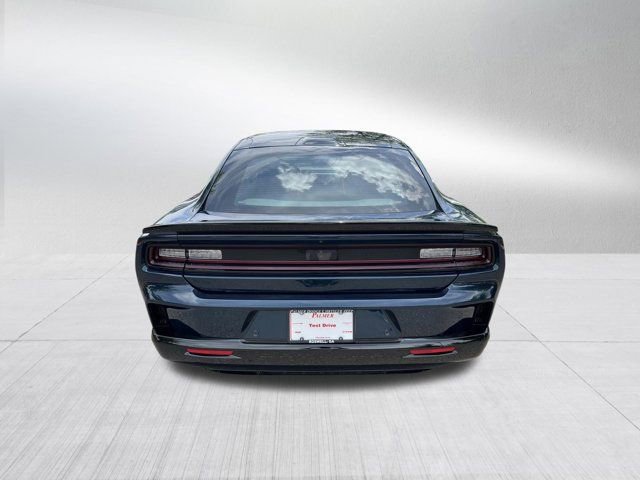 Used 2024 Dodge Charger Daytona Scat Pack w/ Plus Group AWD/4WD image 7