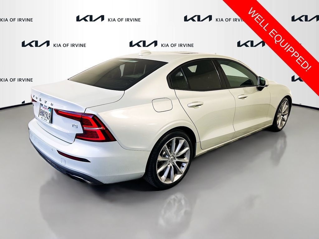 Used 2020 Volvo S60 T5 Momentum FWD image 23